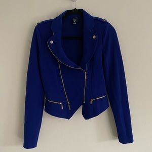 Windsor cobalt blue blazer jacket. Functional zippers and stretch material.